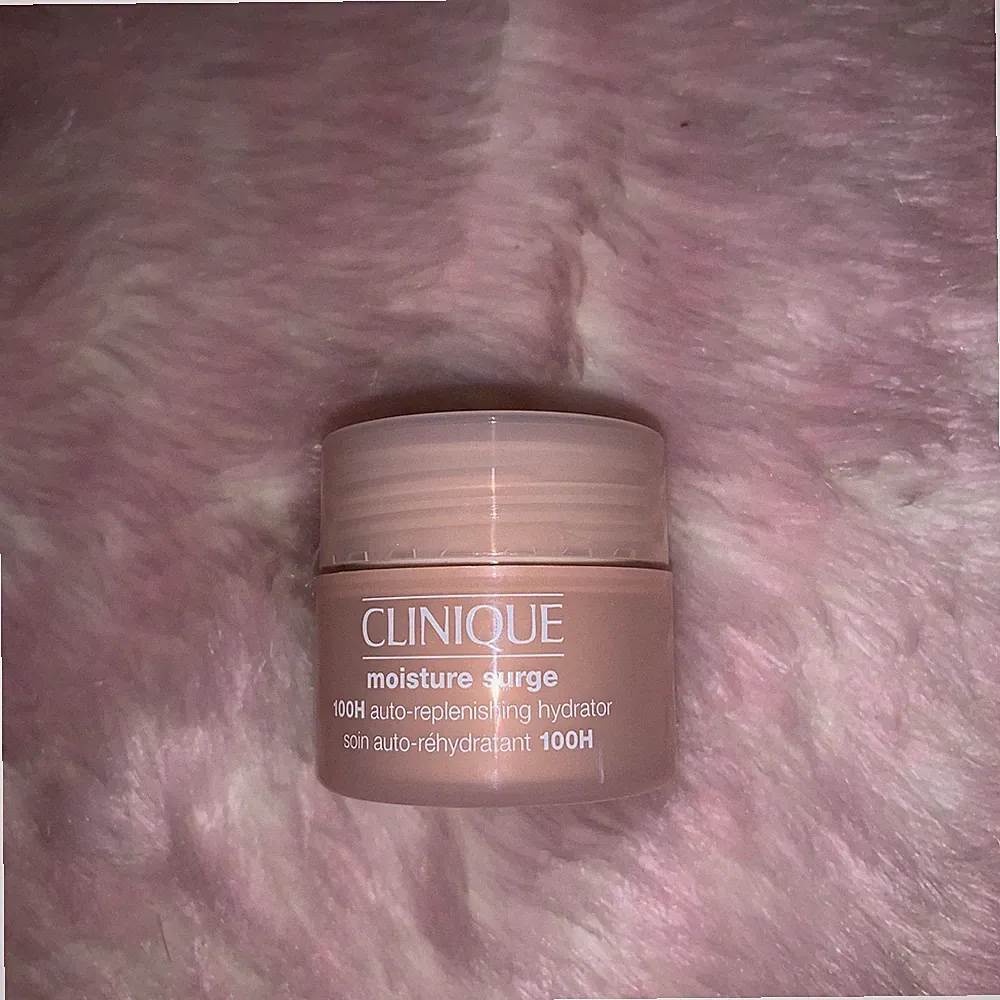 Clinique Moisture Surge 100H auto-replenishing Hydrator 0.5oz Oct. 2023 item