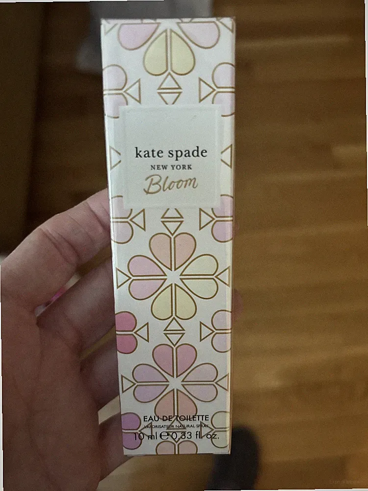 Kate Spade New York BLOOM 0.33 oz/ 10 ml EDT Travel Spray Perfume. MSRP 29$